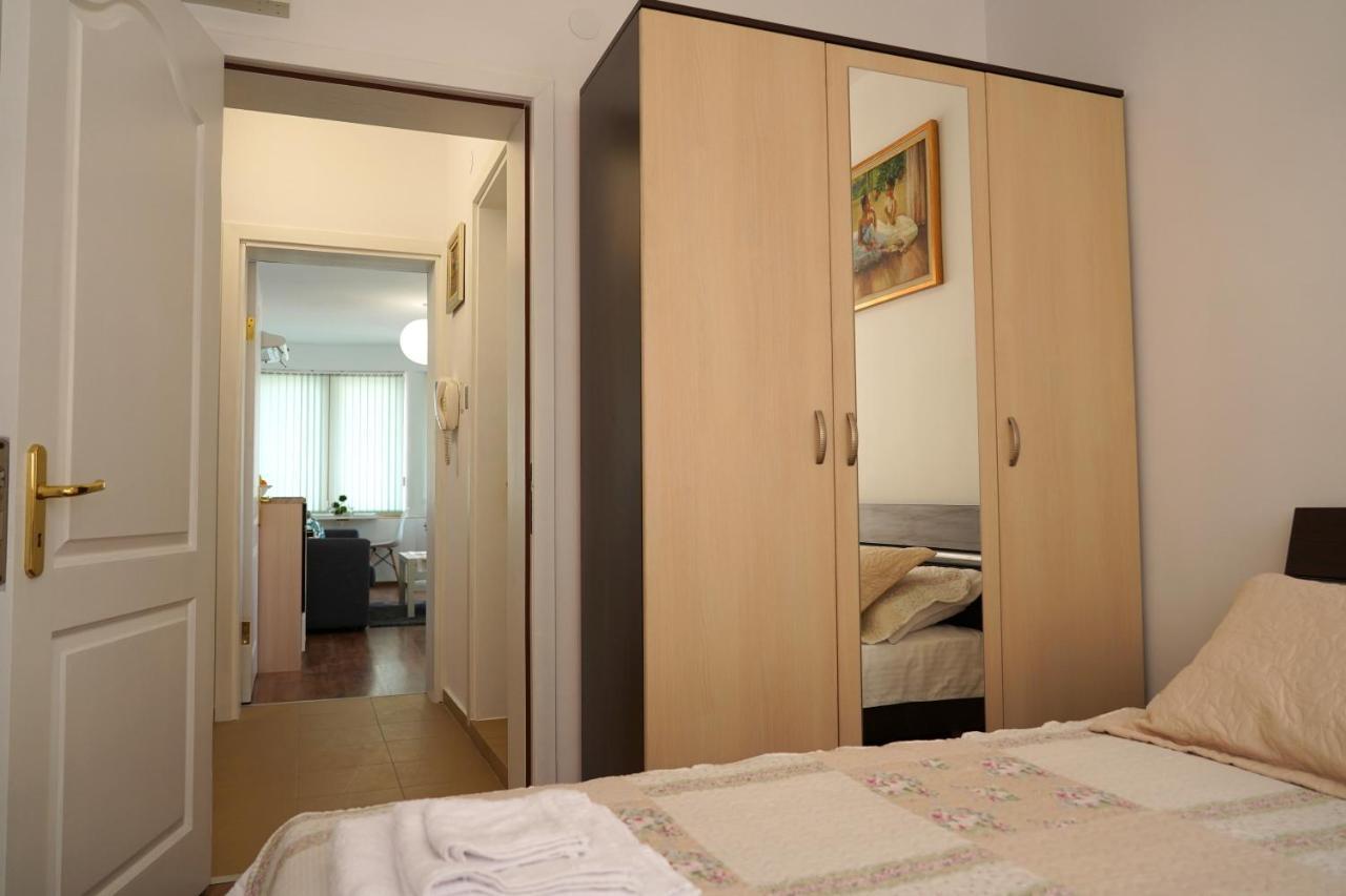 Shushi'S 1 Bedroom Central Apartment Plovdiv Exterior photo